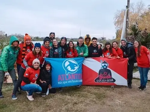 Foto del grupo de buceadores en espejo de agua El Buda. Junio 2024