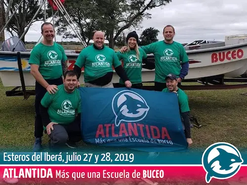 Foto del grupo de buceadores en Esteros del Iberá, julio 2019