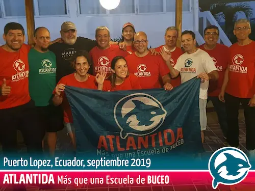 Foto del grupo de buceadores en Puerto Lopez, agosto 2019