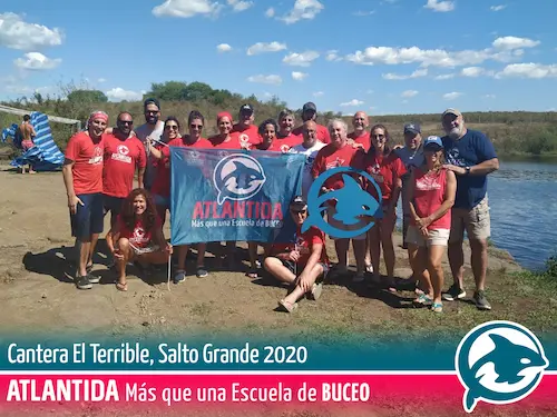 Foto del grupo de buceadores en Canteras El Terrible, marzo 2020